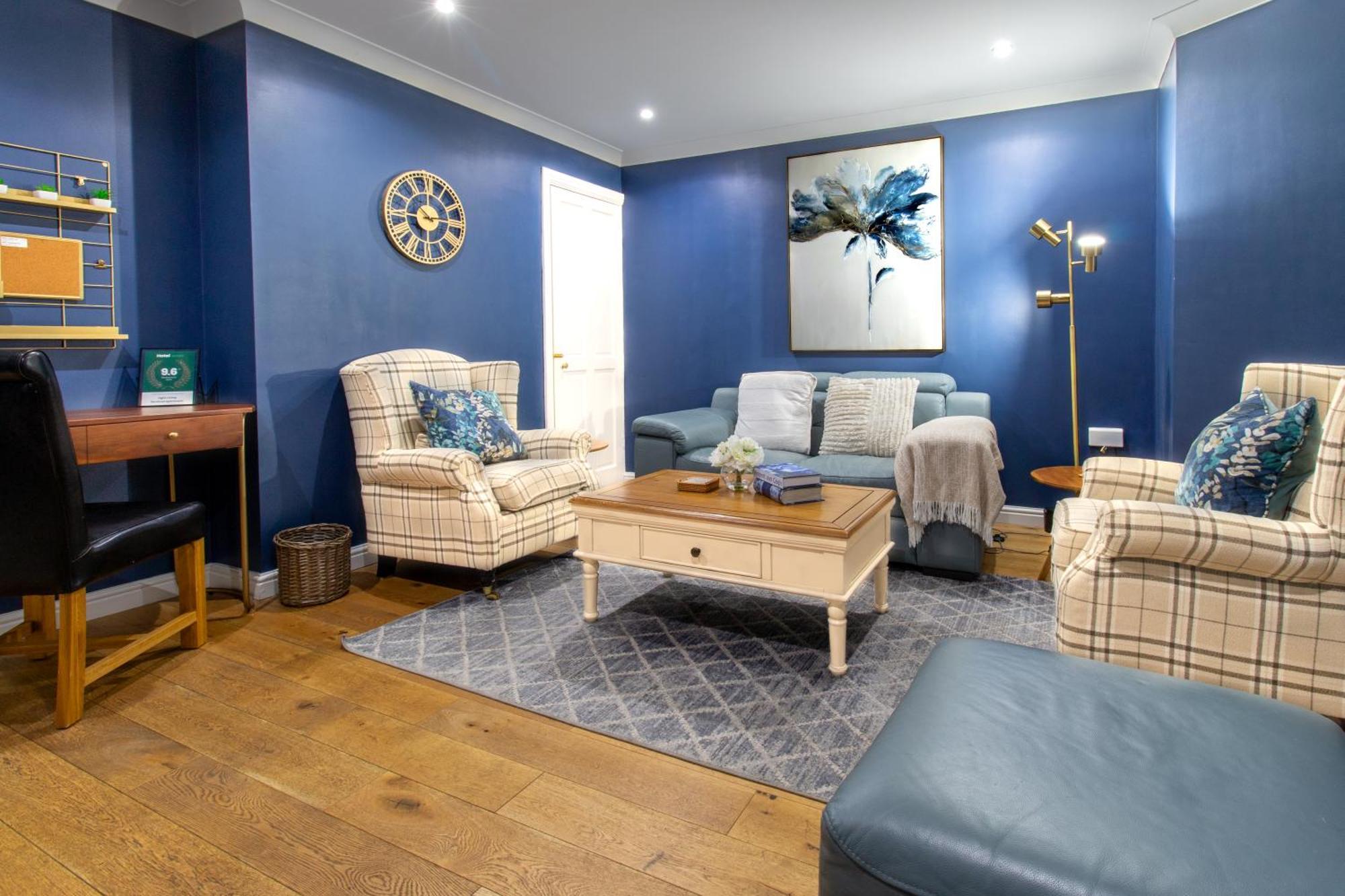 Spacious 4Br House, 2 En Suites With Garden & On-Site Parking Maidstone Bagian luar foto
